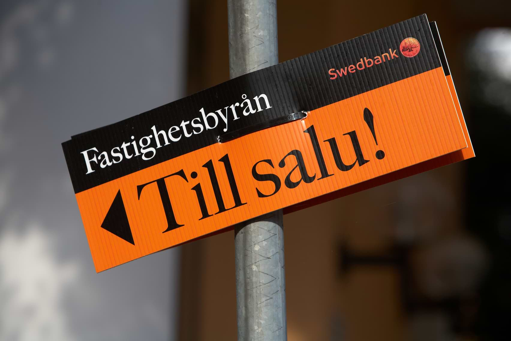 Orange skylt bostad till salu